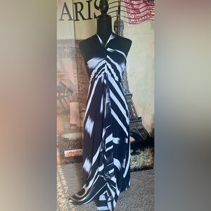 White House Black market  black & white maxi dress-Size 2